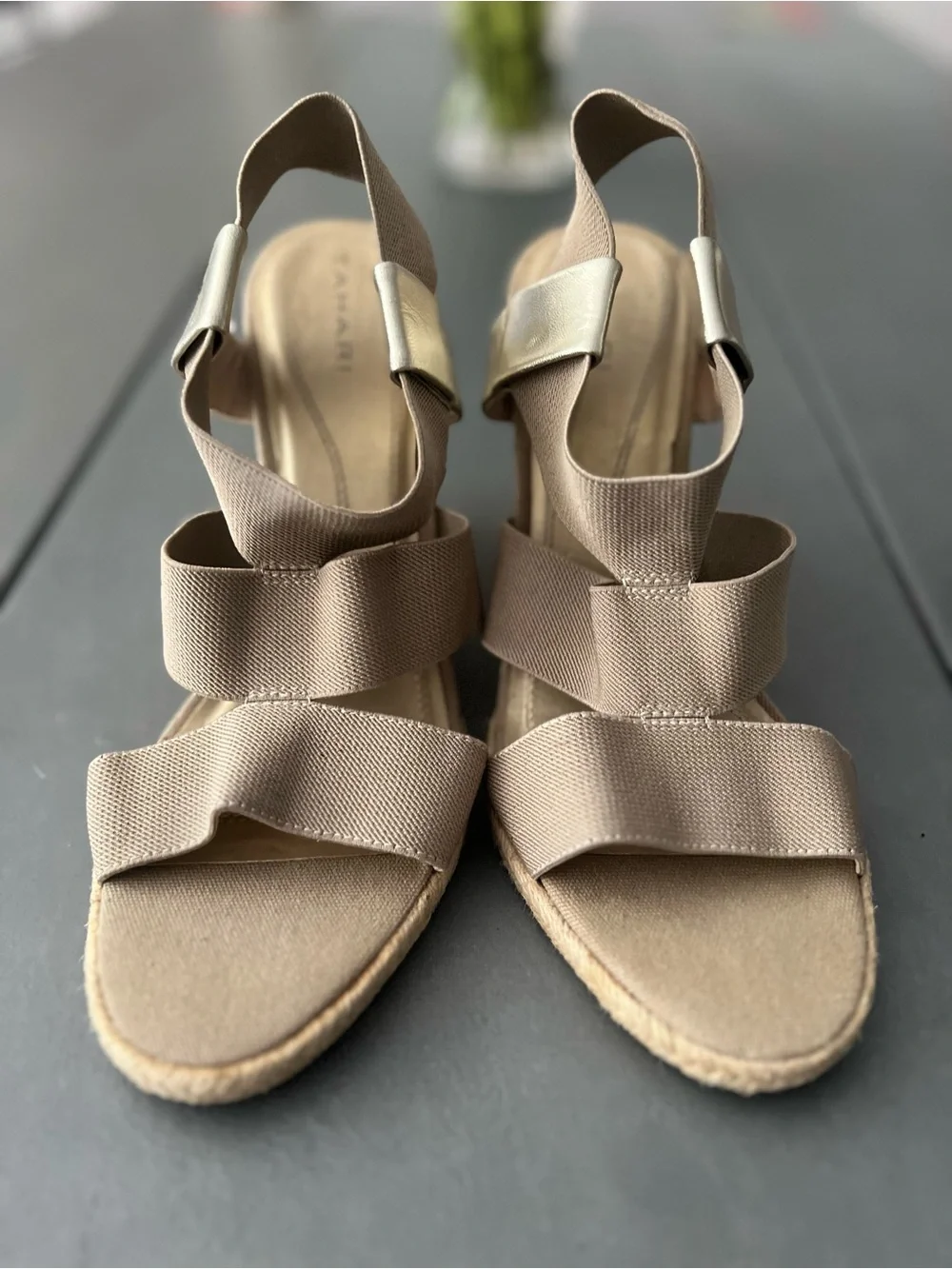 Tahari Nude Beige Espadrille Wedge Sandals Size 8M Resort Coastal‎ Chic